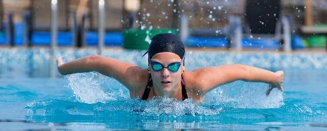 SWIM LESSONS FOR COMPETITIVE SWIMMERS